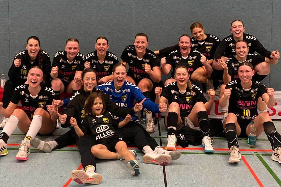 Klarer Heimsieg (1. Damen)